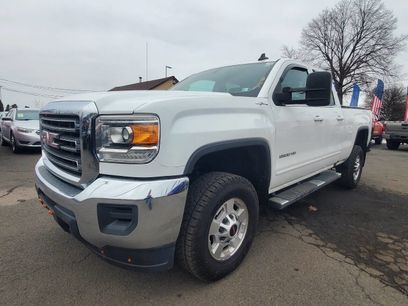 Used 2015 RAM 2500 Tradesman w/ Chrome Appearance Group