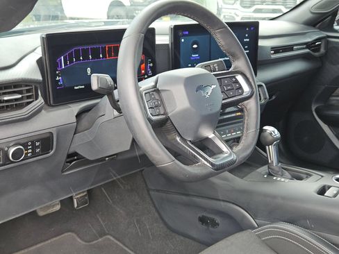 Used 2024 Ford Mustang Coupe RWD image 10