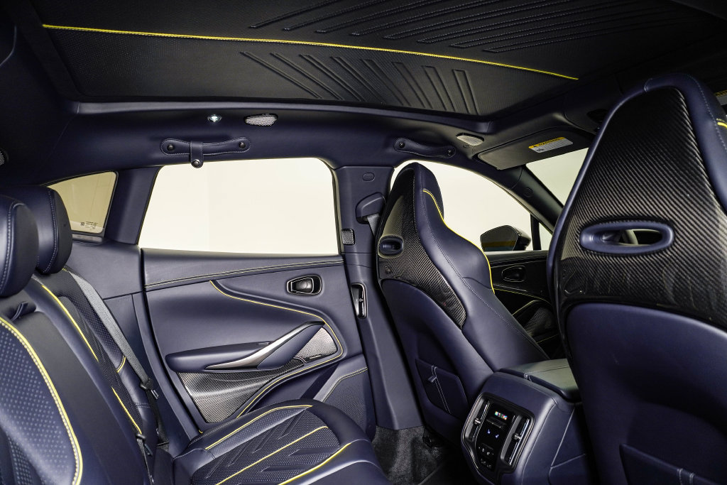 Used 2026 Aston Martin DBX S AWD/4WD image 19