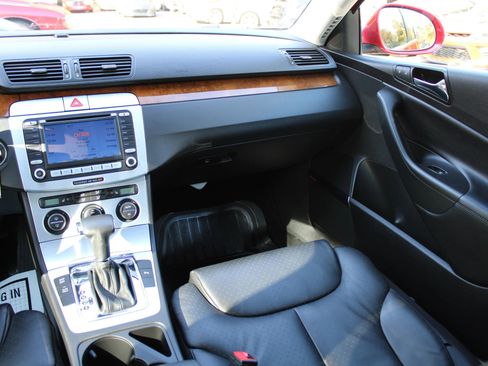 Used 2008 Volkswagen Passat Lux image 15