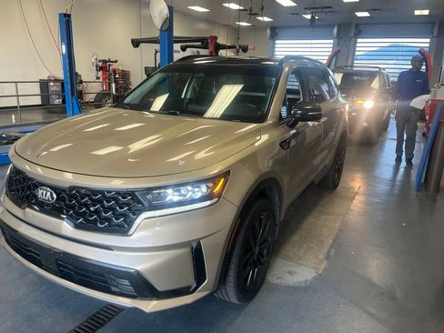 Used 2021 Kia Sorento SX AWD/4WD image 2