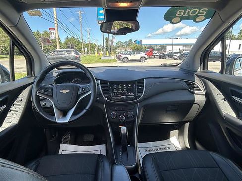 Certified 2018 Chevrolet Trax LT w/ Redline Edition FWD image 22