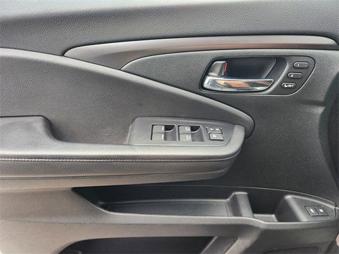 Used 2022 Honda Pilot EX-L image 30