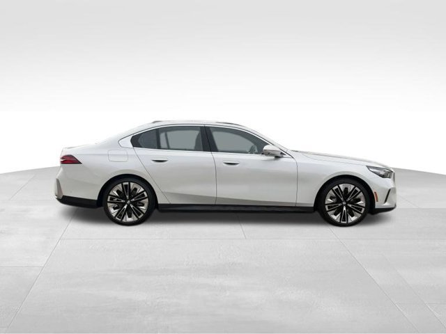 Certified 2026 BMW 540i xDrive AWD/4WD image 10