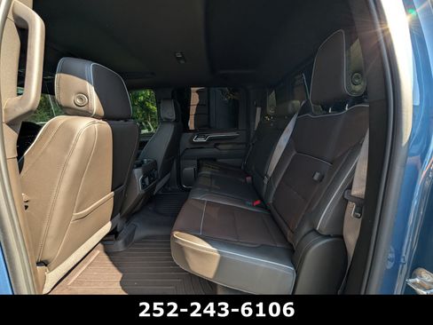 Used 2024 GMC Sierra 2500 Denali w/ Denali Reserve Package AWD/4WD image 14