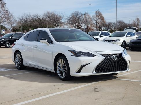 Used 2023 Lexus ES 350 Ultra Luxury image 2
