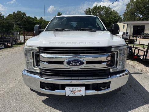 Used 2019 Ford F250 XL w/ STX Appearance Package RWD image 9