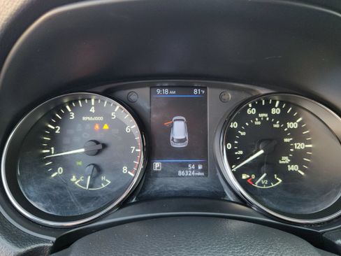 Used 2018 Nissan Rogue S AWD/4WD image 11