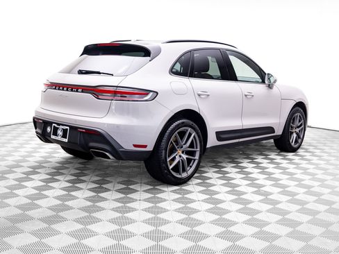 Used 2023 Porsche Macan AWD/4WD image 8