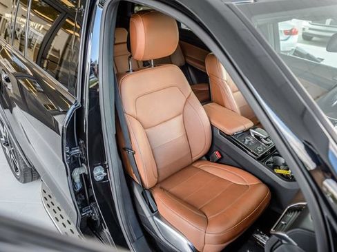 Used 2018 Mercedes-Benz GLS 550 4MATIC w/ Offroad Package image 48