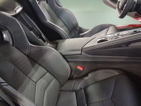Used 2026 Chevrolet Corvette Stingray Premium Conv w/ Z51 Performance Package RWD image 15