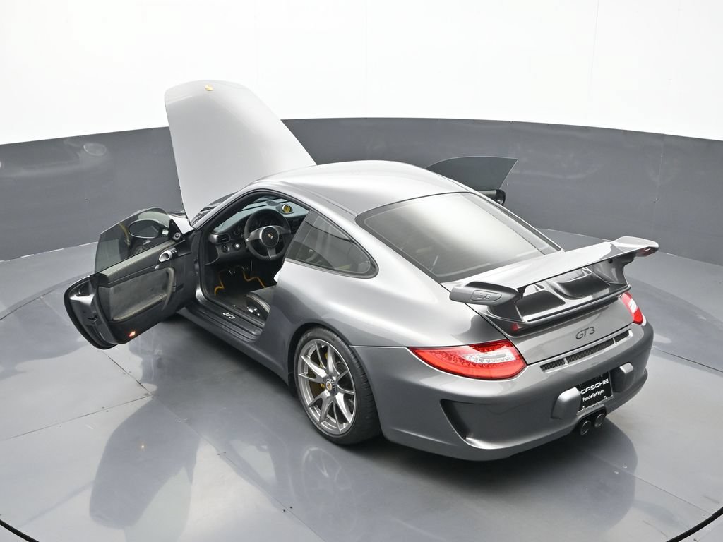 Used 2010 Porsche 911 GT3 RWD image 24