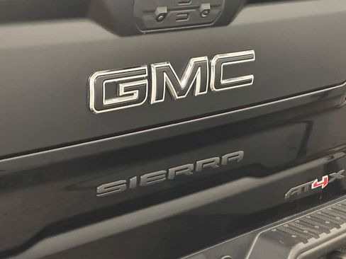 Used 2024 GMC Sierra 1500 AT4X w/ AT4X AEV Edition AWD/4WD image 16