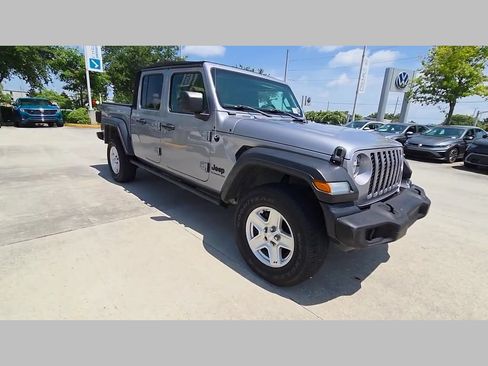 Used 2020 Jeep Gladiator Sport w/ Quick Order Package 24S AWD/4WD image 31