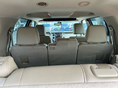 Used 2010 Ford Expedition Eddie Bauer RWD image 8