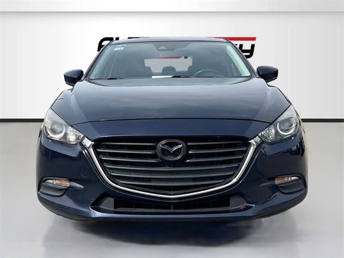 Used 2018 MAZDA MAZDA3 Touring image 2