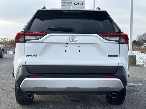Used 2024 Toyota RAV4 Adventure image 7