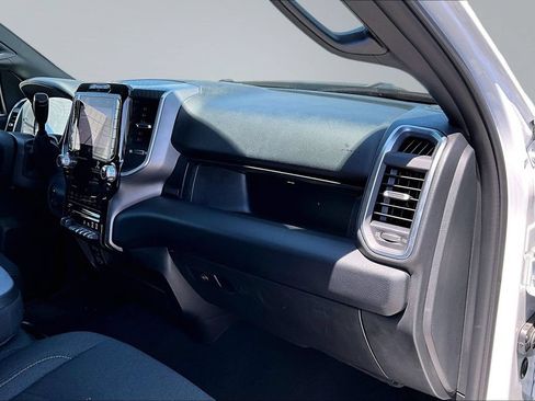Certified 2026 RAM 2500 Big Horn AWD/4WD image 16