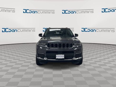 Used 2022 Jeep Grand Cherokee L Limited AWD/4WD image 3