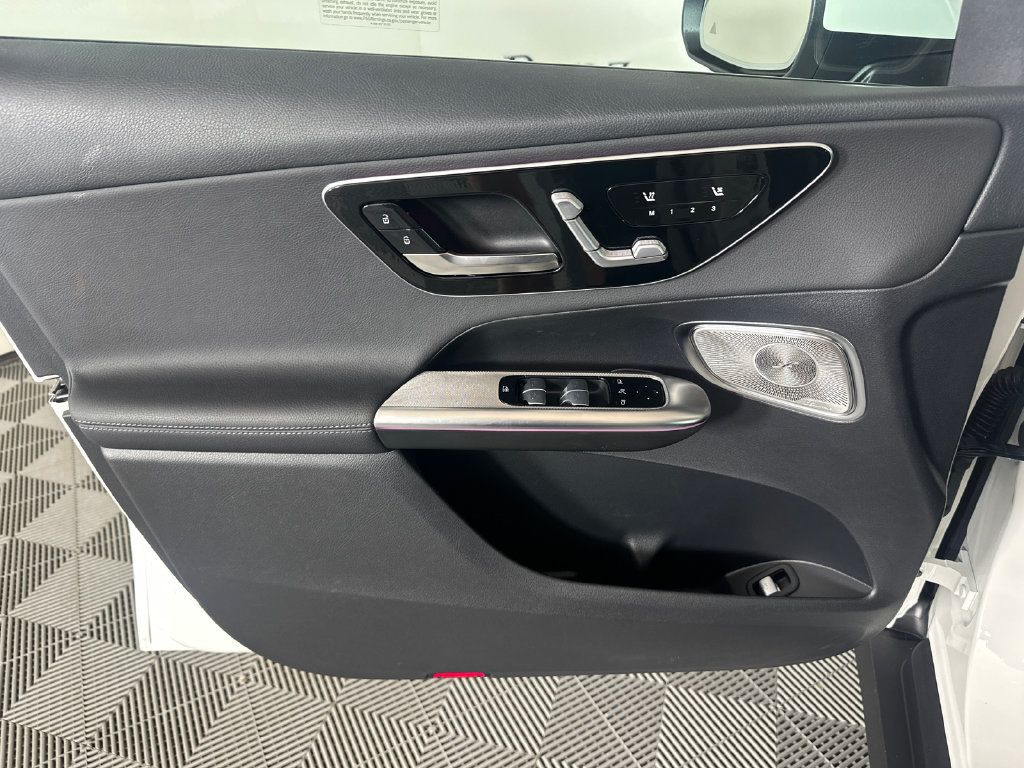 Certified 2026 Mercedes-Benz GLC 300 image 10