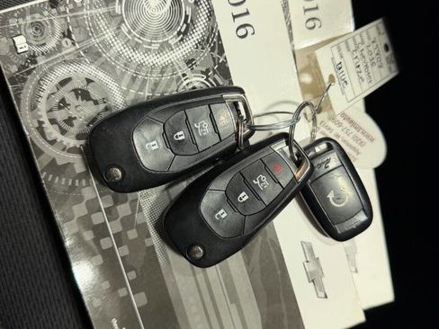 Used 2016 Chevrolet Cruze LT image 30