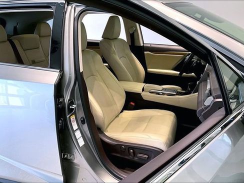 Used 2020 Lexus RX 350L Premium w/ Premium Package AWD/4WD image 30