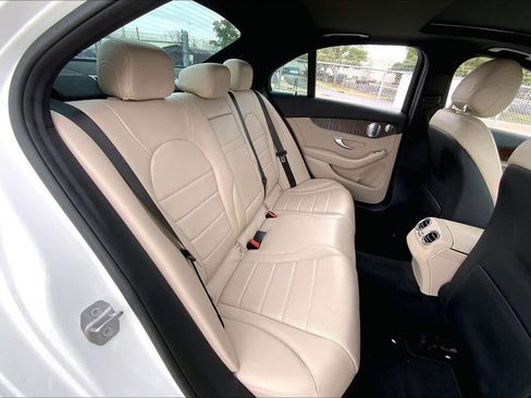 Used 2021 Mercedes-Benz C 300 Sedan image 19