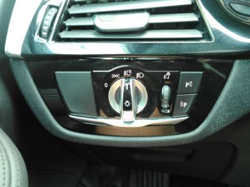 Used 2019 BMW 530i w/ Convenience Package RWD image 37