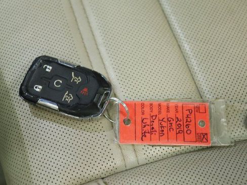 Used 2019 GMC Yukon Denali w/ Denali Ultimate Package AWD/4WD image 32