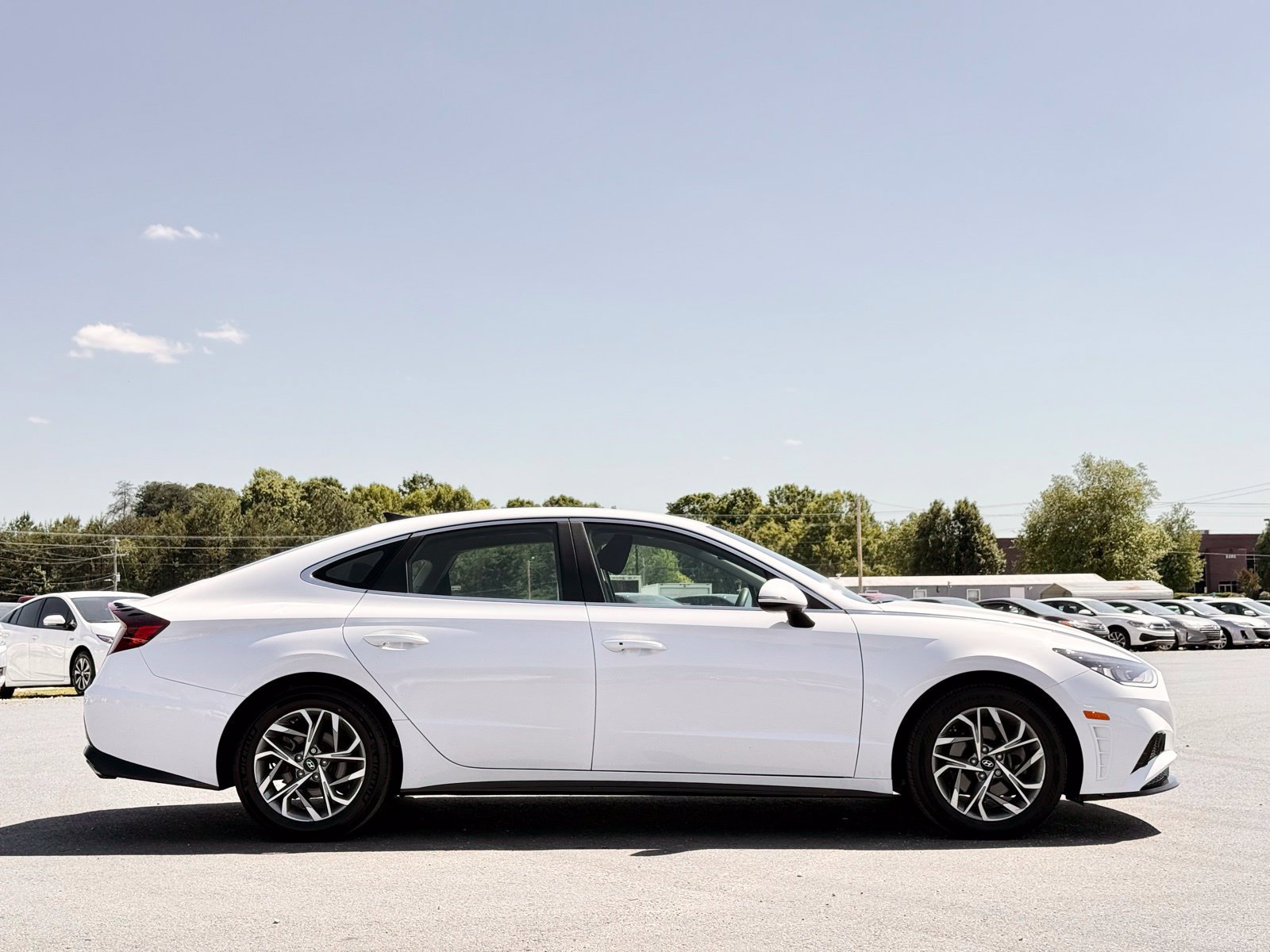 Used 2023 Hyundai Sonata SEL w/ Preferred Accessory Package FWD image 9