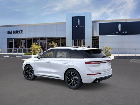 New 2025 Lincoln Corsair Grand Touring image 3