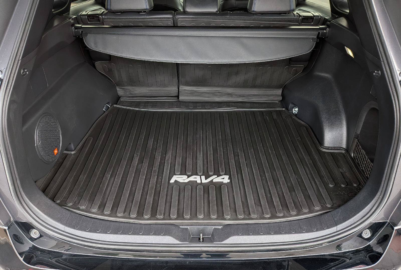 Used 2022 Toyota RAV4 XSE AWD/4WD image 10