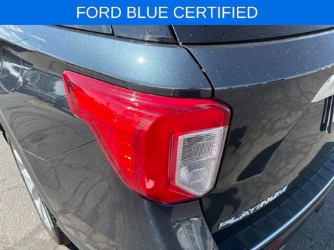 Used 2023 Ford Explorer Platinum w/ Technology Package AWD/4WD image 25