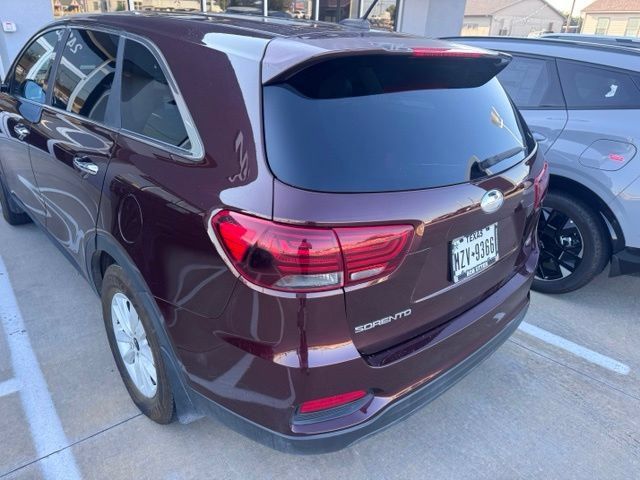 Used 2019 Kia Sorento FWD image 4