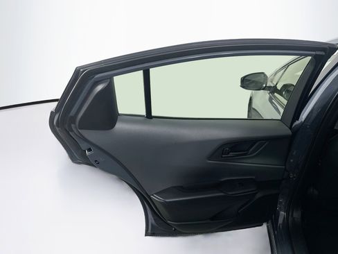 Used 2025 Toyota Prius LE FWD image 27