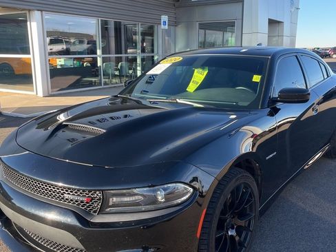 Used 2020 Dodge Charger R/T w/ Driver Convenience Group image 2