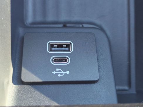 New 2025 Ford Expedition Platinum w/ Stealth Performance Package image 21