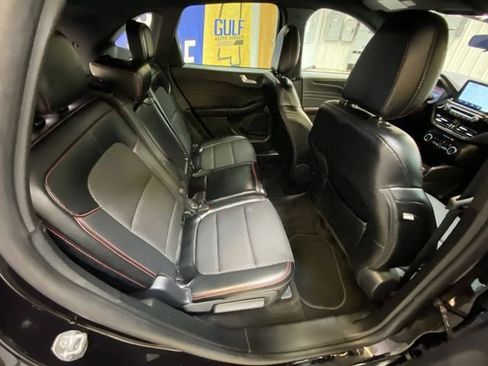 Used 2025 Ford Escape ST-Line image 28