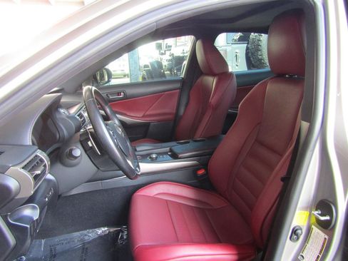 Used 2016 Lexus IS 200t RWD image 9