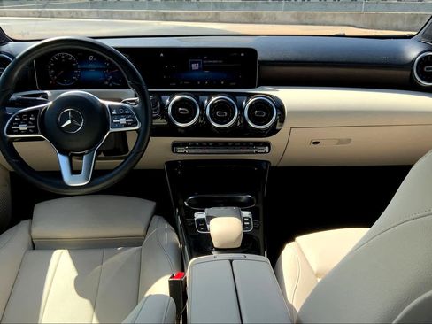 Used 2020 Mercedes-Benz A 220 4MATIC image 15