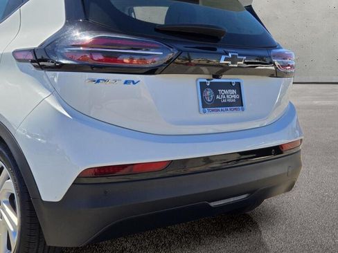 Used 2023 Chevrolet Bolt LT w/ Driver Confidence Package FWD image 5