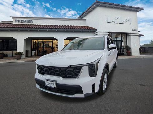 New 2026 Kia Sorento LX FWD image 3