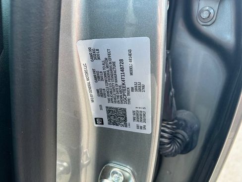 Used 2026 Chevrolet Colorado Trail Boss AWD/4WD image 16