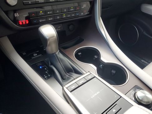 Certified 2022 Lexus RX 350 FWD w/ Premium Package image 32