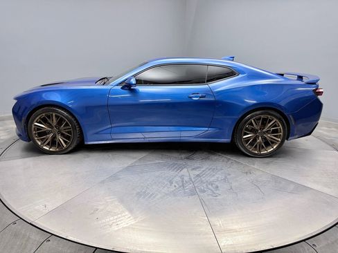 Used 2017 Chevrolet Camaro SS image 8
