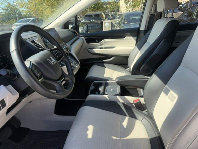 Used 2025 Honda Odyssey Elite image 3