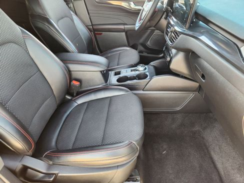 Used 2023 Ford Escape ST-Line w/ Tech Pack #1 image 18