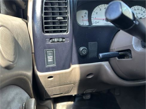 Used 2003 Toyota Tacoma 4x4 Xtracab V6 image 24