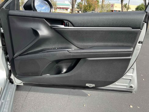 Used 2022 Toyota Camry XSE image 59