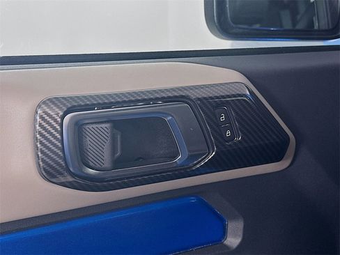 Used 2024 Ford Bronco Wildtrak image 18